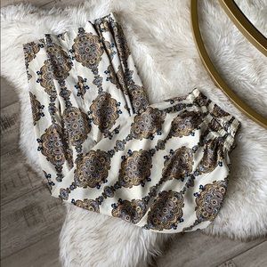 Gorgeous, print maxi skirt with elastic waist